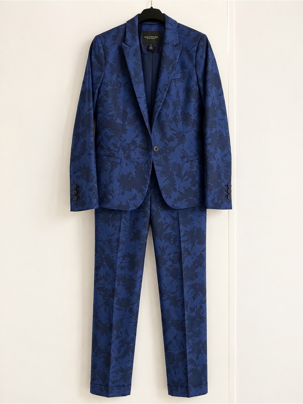 Banana Republic Navy Blue Floral Jacquard Pant Suit - Women’s 2 Petite